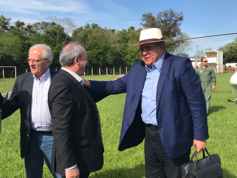 MINISTRO CARLOS MARUN VISITA PORTO XAVIER, PARA TRATATIVAS DA PONTE INTERNACIONAL.